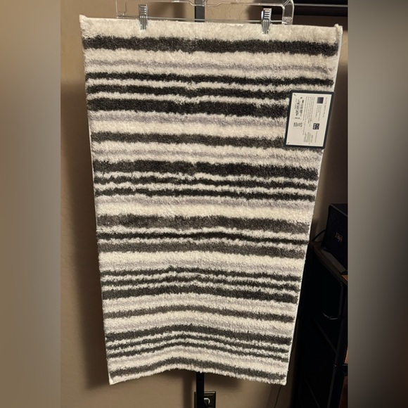 NWT - Charter Club Elite Striped Bath Rug - Picture 1 of 9